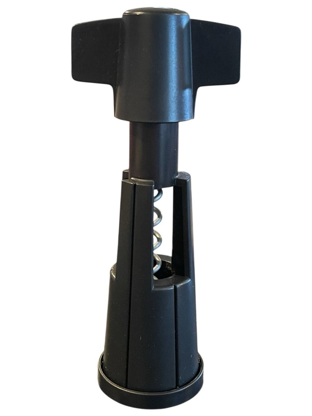 PAMPERED CHEF Wine Bottle Corkscrew Opener Black RETIRED 2155